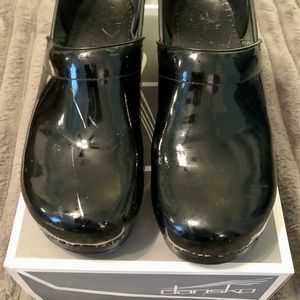Dansko black patent clog